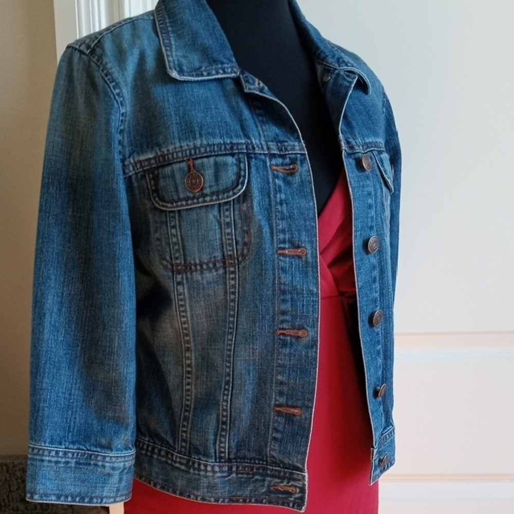 Old Navy Classic Cropped Blue Jean Jacket - Picture 4 of 7